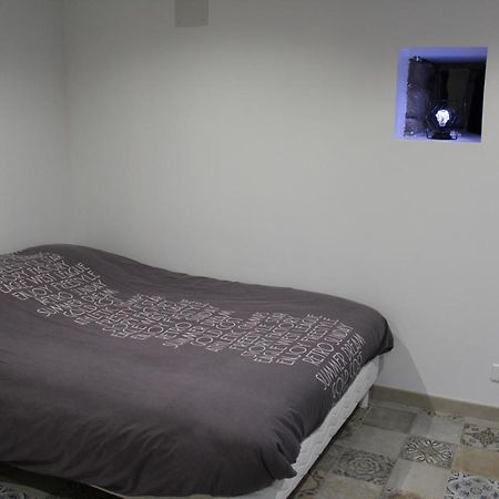Studio De La Bourdonnais Guitté Kültér fotó